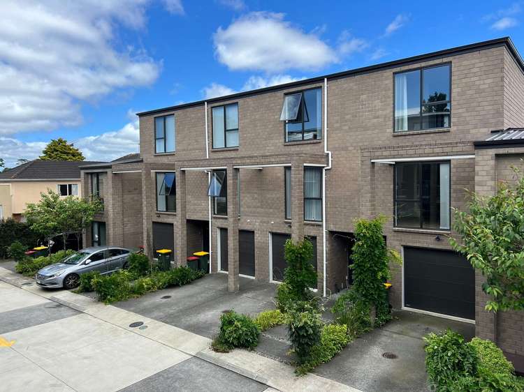 Address withheld Mount Albert_1