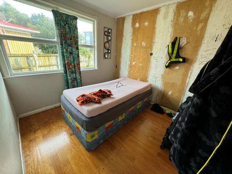 20 Clayton Avenue Otara_12