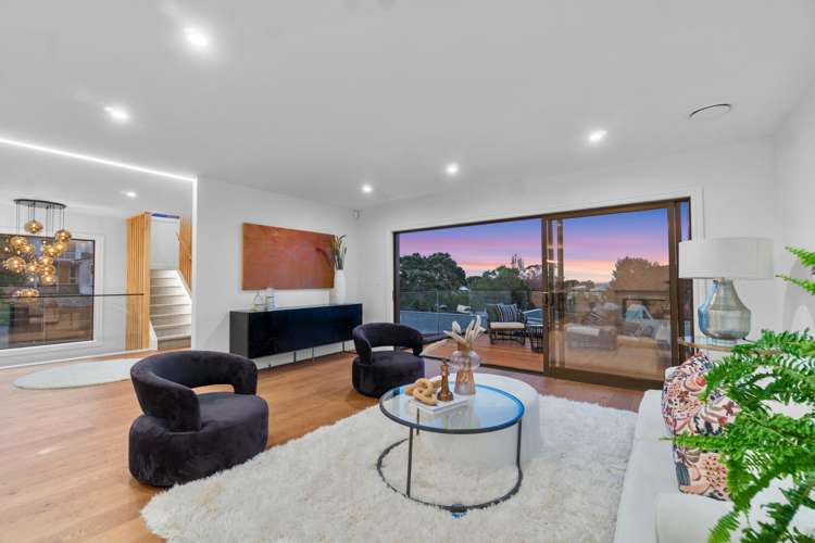 2/21 Eastcliffe Road Castor Bay_12
