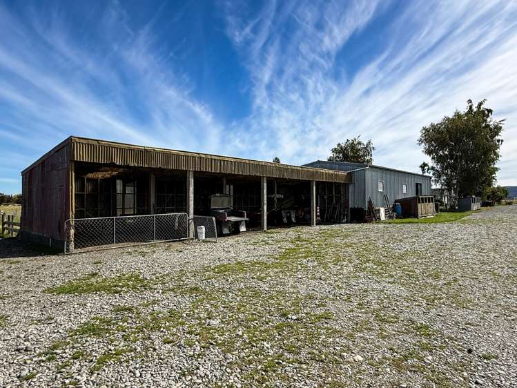 372 Looney Road South Hillend_14