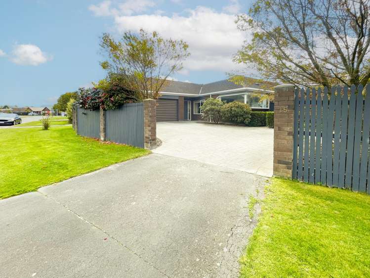 15 Pyatt Place Redwood_15