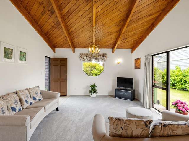 21 Bains Avenue Hamilton East_2