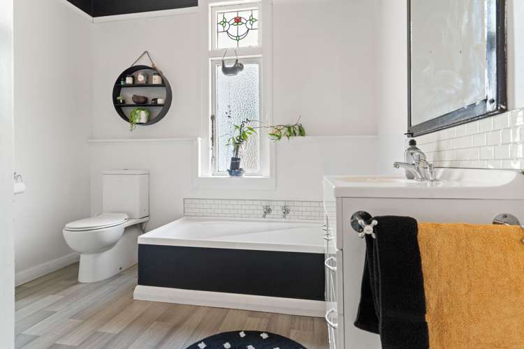 20 Short Street Solway_14