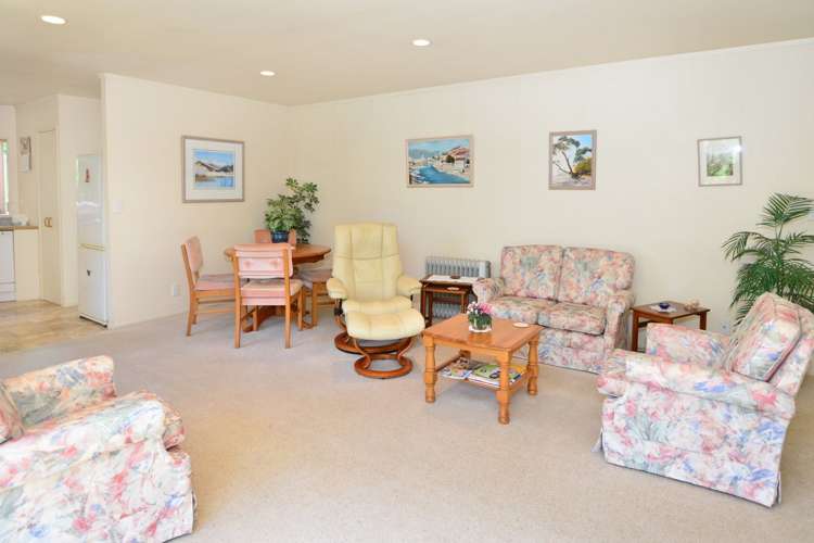 2/10 Napoleon Avenue Milford_18