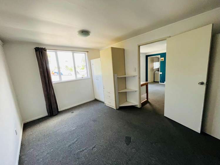 70 Woodward Road Mount Albert_12