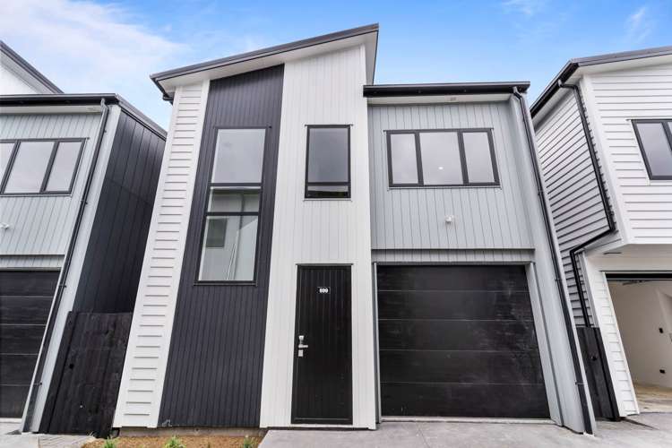 699 Massey Road Mangere_9