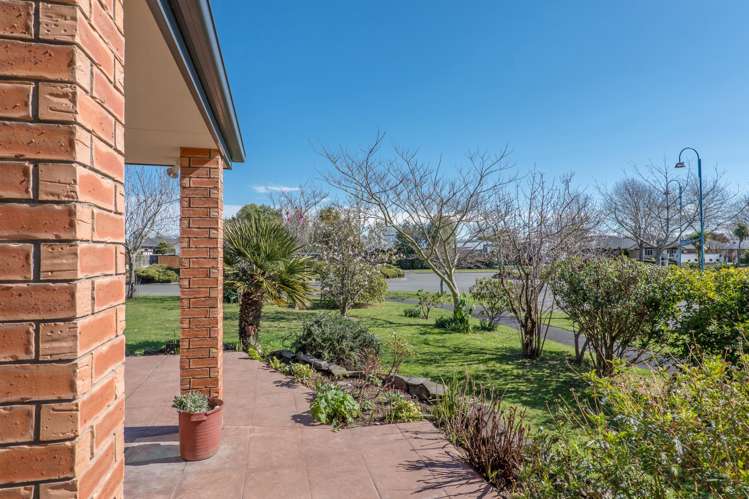 2 Harrys Way Redwood_21