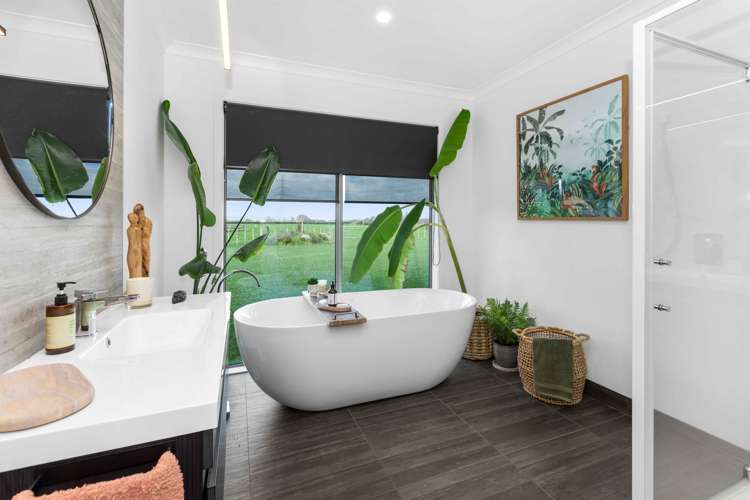 15 Shadbolt Drive Leamington_19