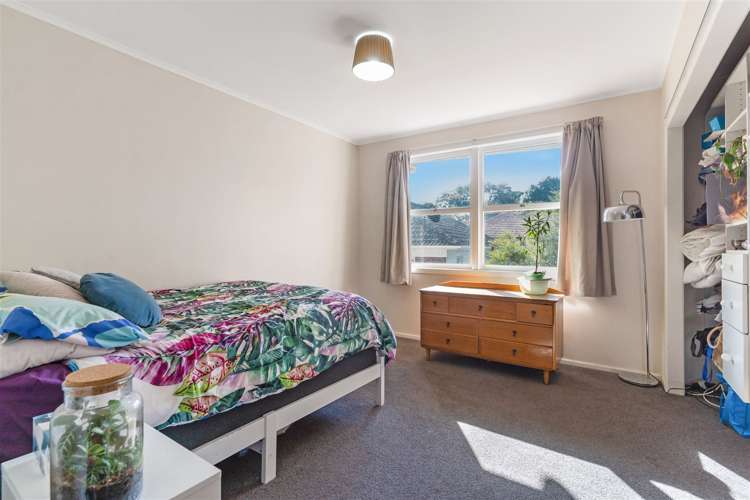 2/14 South Street Papakura_6