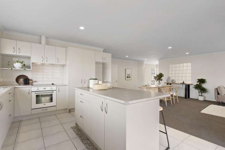 27 Red Hibiscus Road Stanmore Bay_7