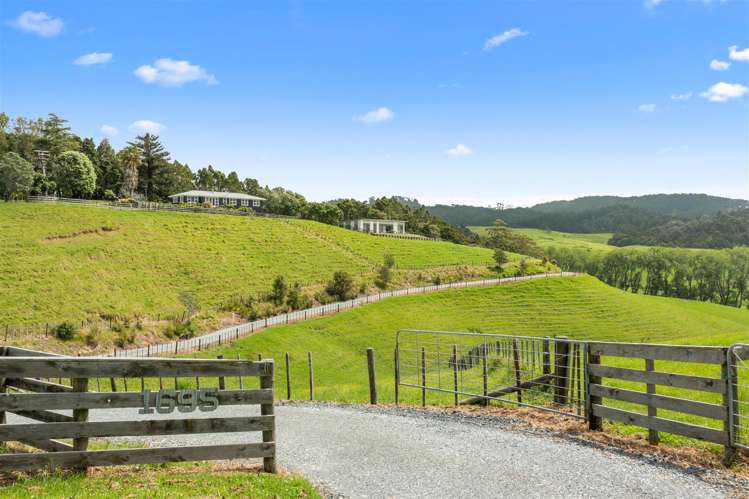 1695 Kaipara Hills Road Kaipara Flats_25