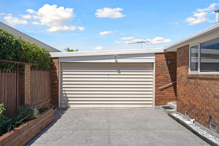 2/35 Avonhead Road Avonhead_21