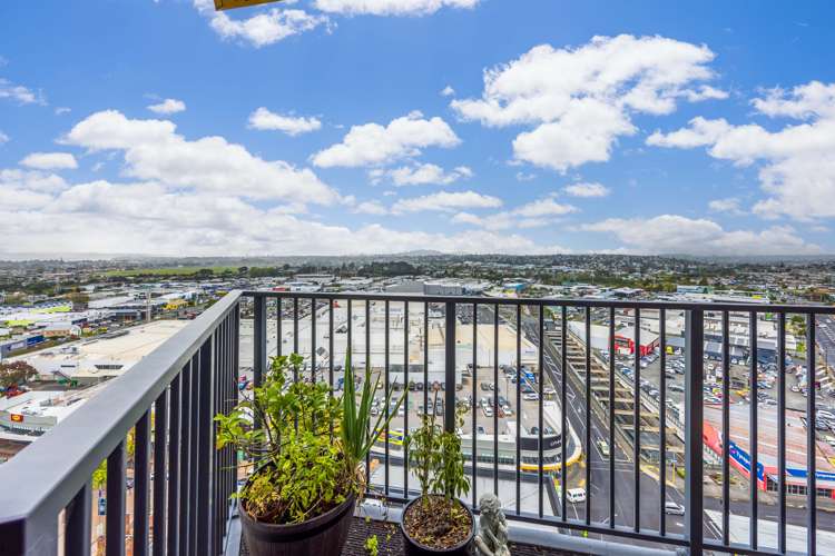 1401/20 McCrae Way New Lynn_8