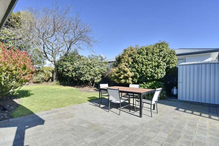 6 Heriott Close Burwood_19