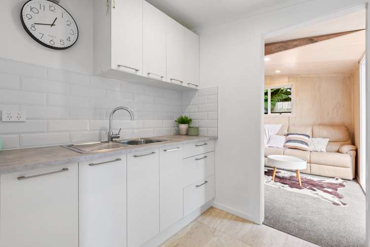 29a Doment Crescent Orewa_21