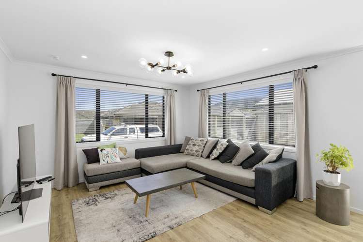 11 Poulson Grove Trentham_1