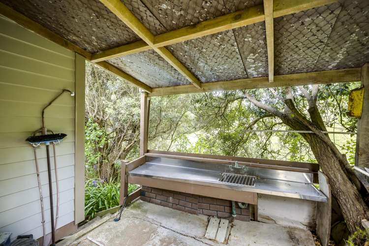 213 Harper Road Waimarama_16