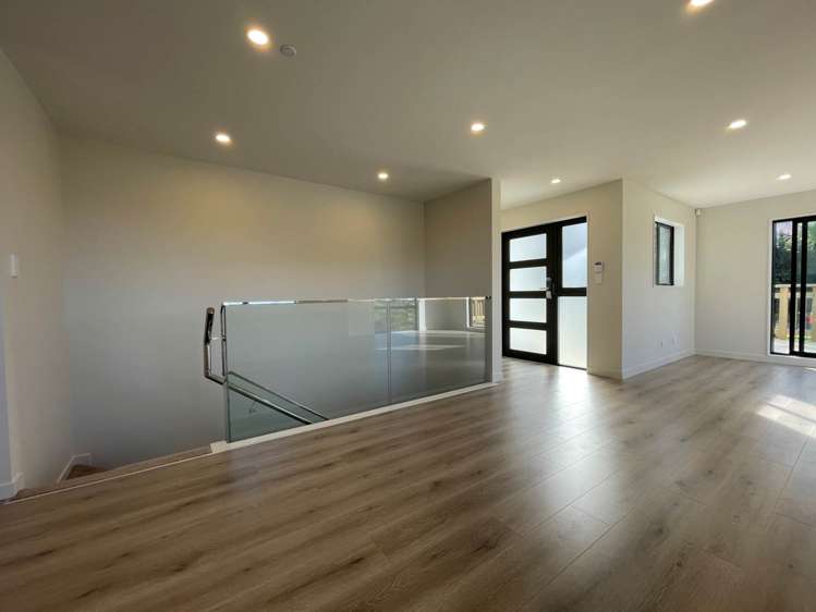 2/11 Morton Avenue Forrest Hill_6