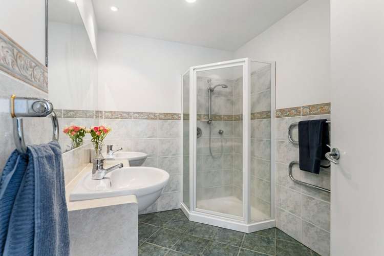 1I/175 Hurstmere Road Takapuna_11