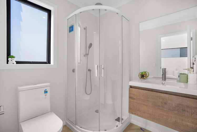 2/62 Bledisloe Crescent Wainuiomata_11