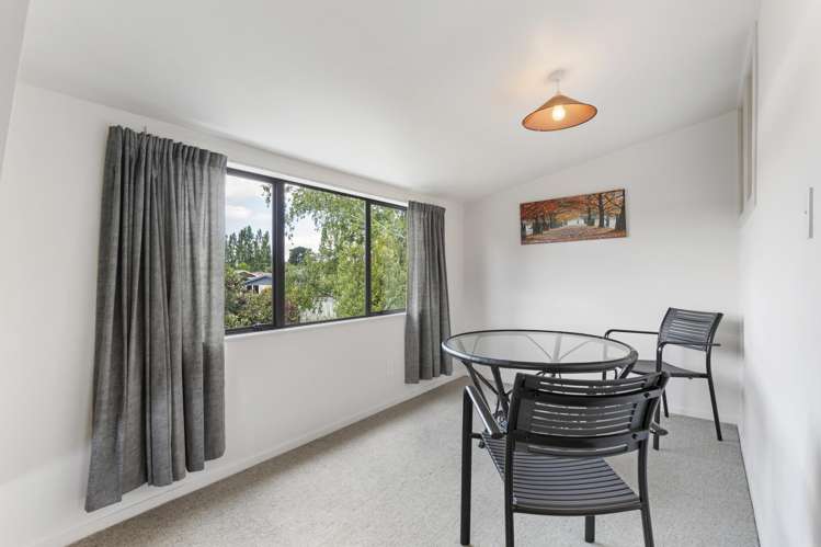25 King Street Carterton_16