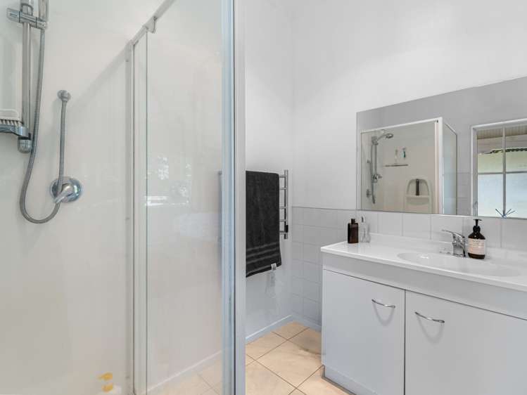 10 Oakshott Road Ngahinapouri_10