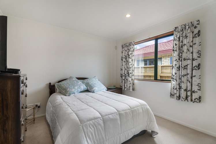 28 Red Hibiscus Road Stanmore Bay_7