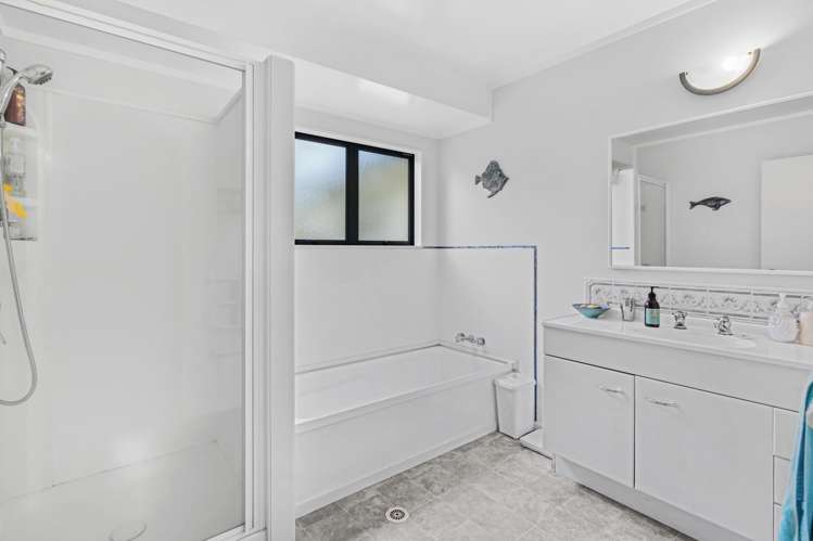 16 Amber Drive Tikipunga_7