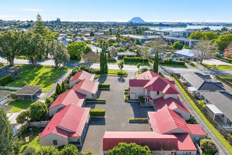 15/166 Waihi Road Judea_26