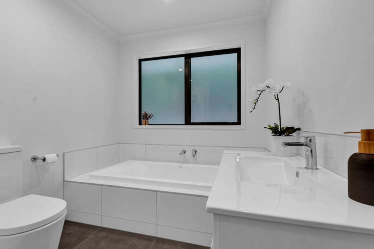 10A Winstone Place Highlands Park_25