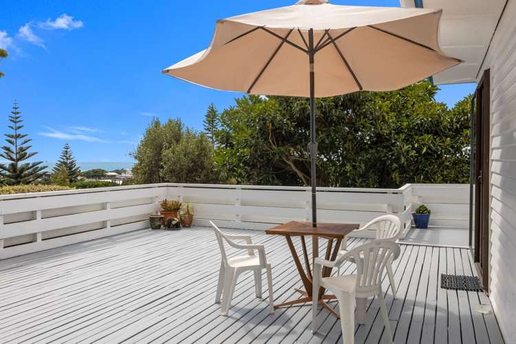 10 Lawry Street Moturoa_14