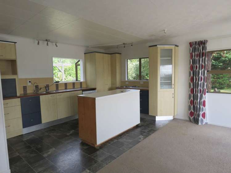 23 Matakawau Road Waiuku_3