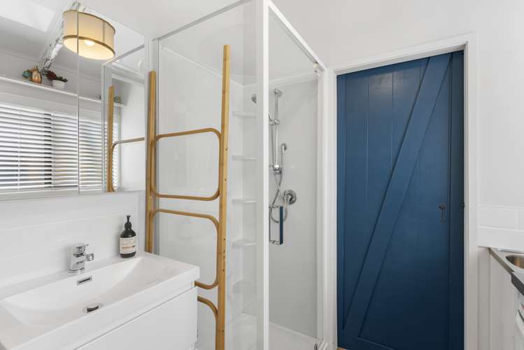 36 Elliston Crescent Stanmore Bay_25