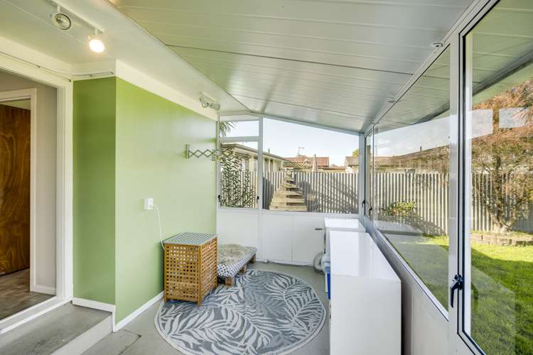 29 Robinson Crescent Tamatea_17