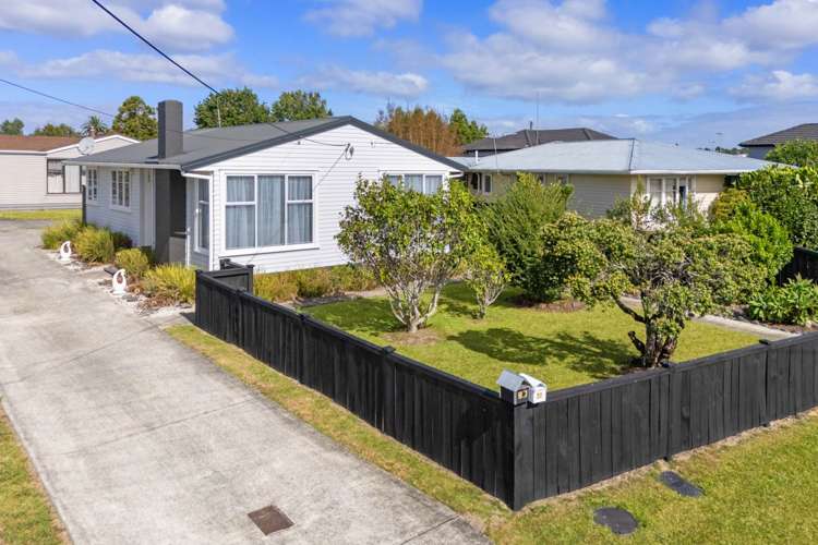 22 Kirrie Avenue Te Atatu South_0