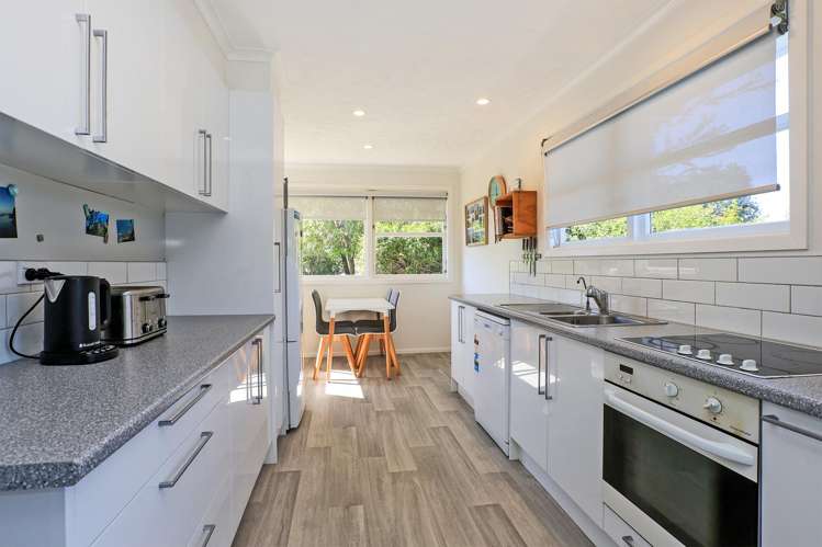 6 Porritt Place Tamatea_5