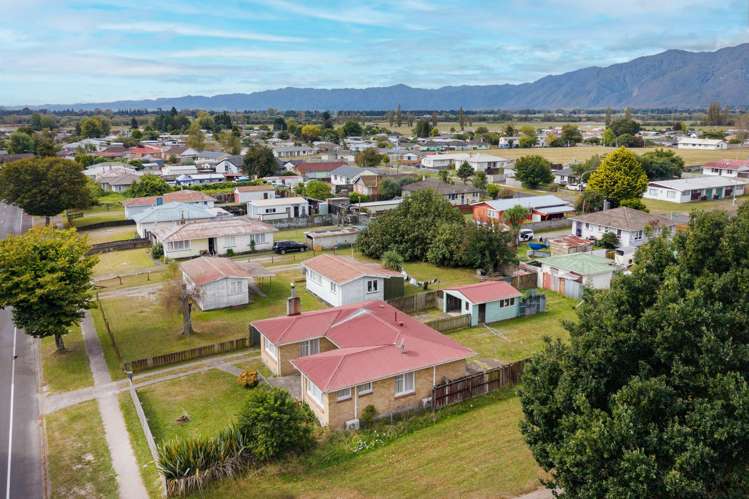 3 Pine Drive Murupara_7