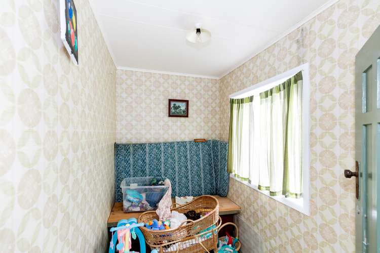 221 Meadway Road Ngahinapouri_9