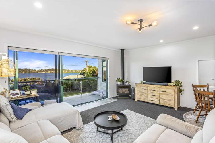 8 Swann Beach Road Stanmore Bay_7