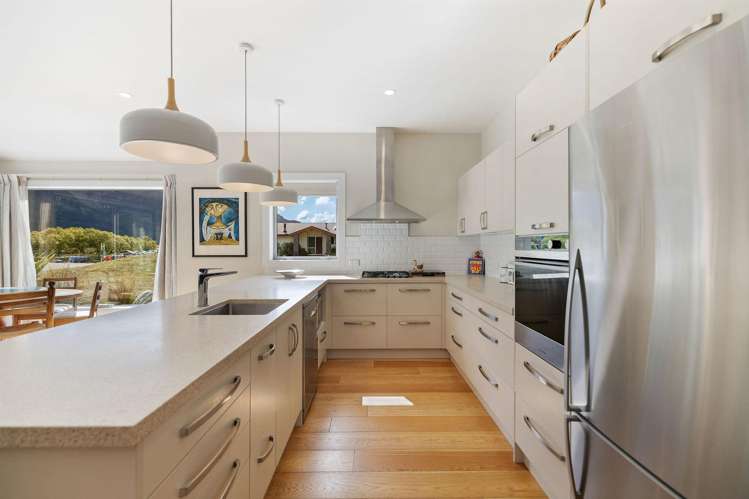 43 Benmore Place Glenorchy_20