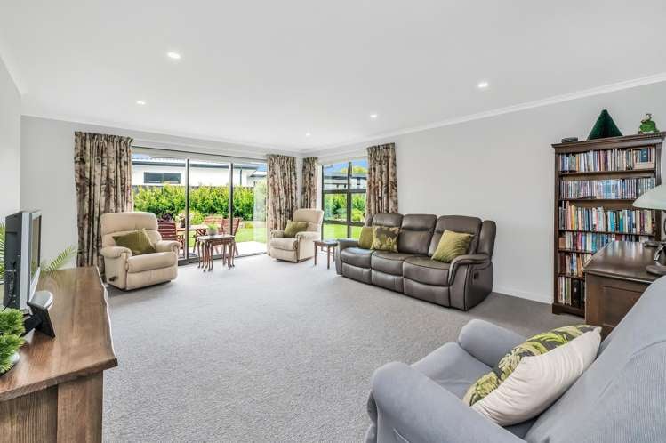 74 Faulks Drive Lincoln_12