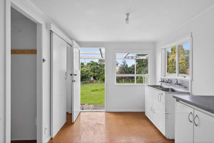 51 Douglas Street Okitu_18