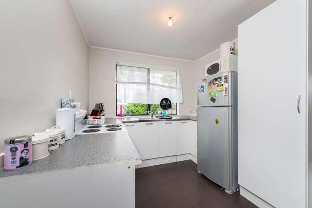 2/112 Solar Road Glen Eden_1