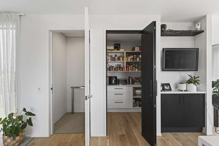 8 Kowhai Street Strandon_12