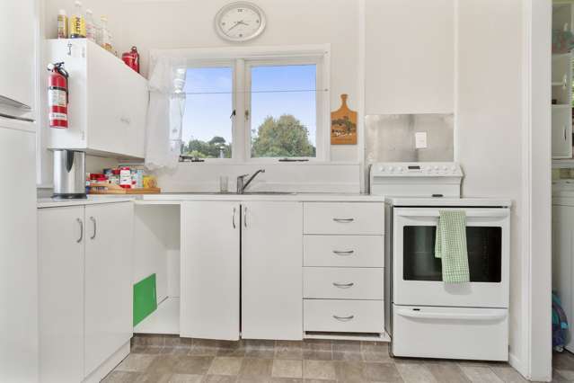 44 Atkinson Road Titirangi_3