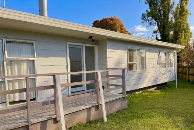 Fully Fenced House in Papakura
