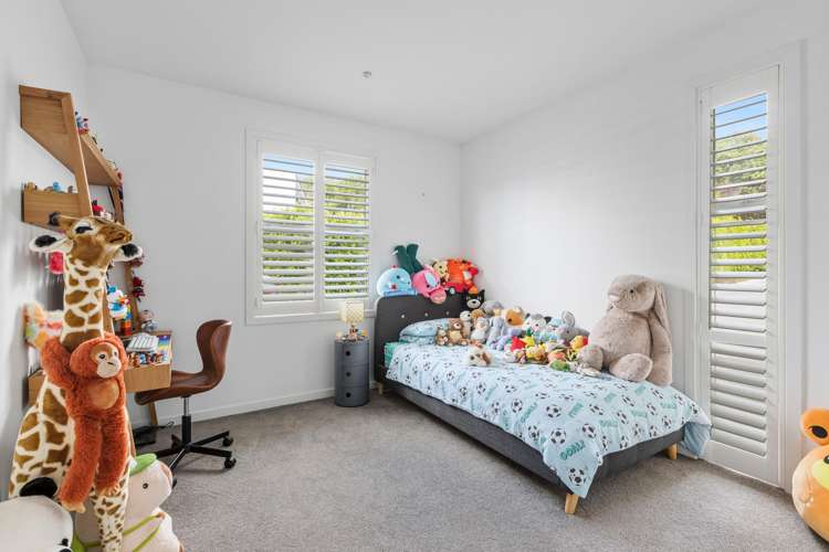 10 Miran Lane Red Beach_16