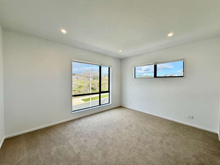 1 Karamu Street Flat Bush_10