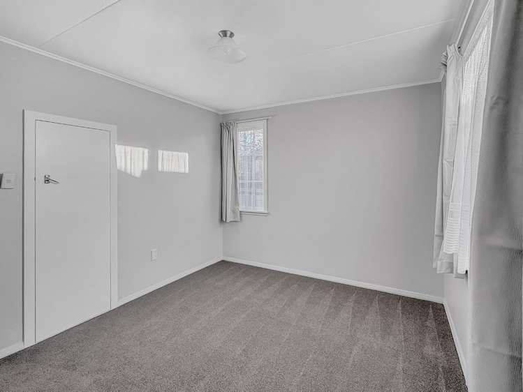 1 Churchill Street 11185_7