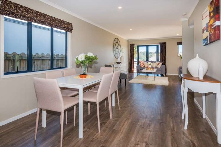 122 Fernhill Way Oteha_8